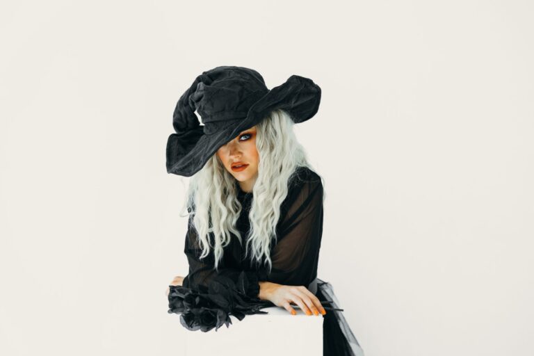 Taylor Swift’s Influence and the Rumors of Witchcraft  - WitchcraftForBeginners
