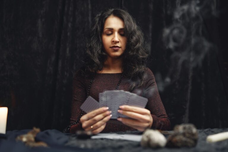 Daily Spiritual Practice for Witches: 5-Minute Morning Rituals That Build Intuition and Energy