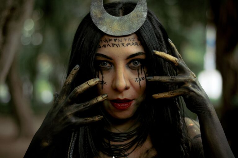 Best New Moon Spells for Intention Setting